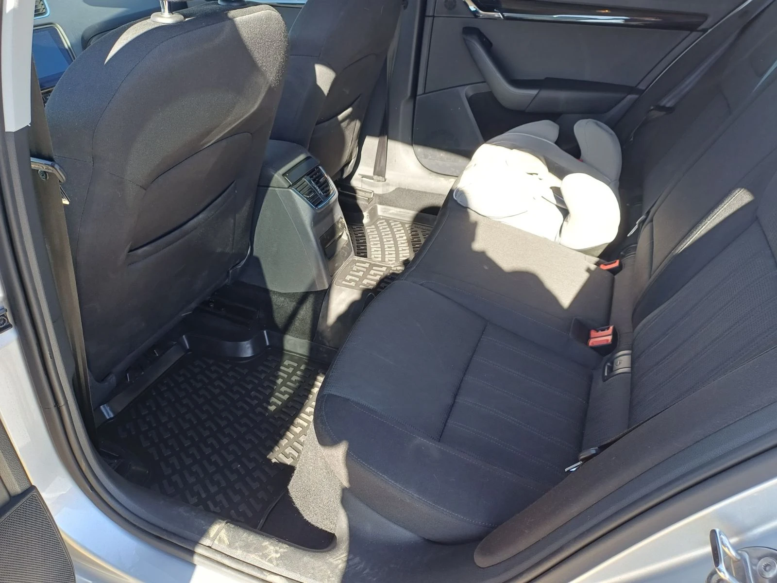 Skoda Octavia 1.6/116, 80 к. км., ръчка, снимка 11 - Автомобили и джипове - 53790949