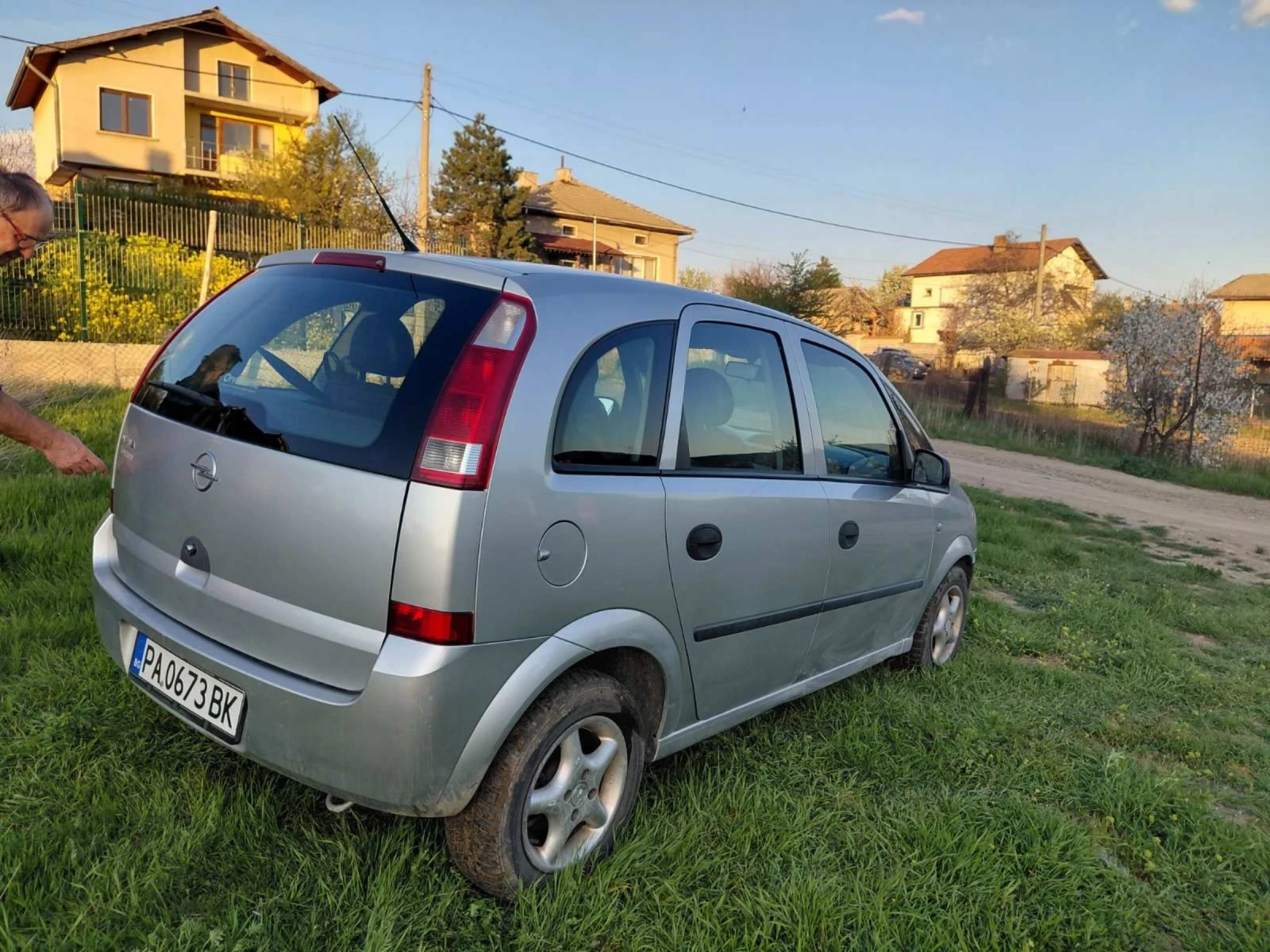 Opel Meriva 1.4 бензин, снимка 4 - Автомобили и джипове - 54389843