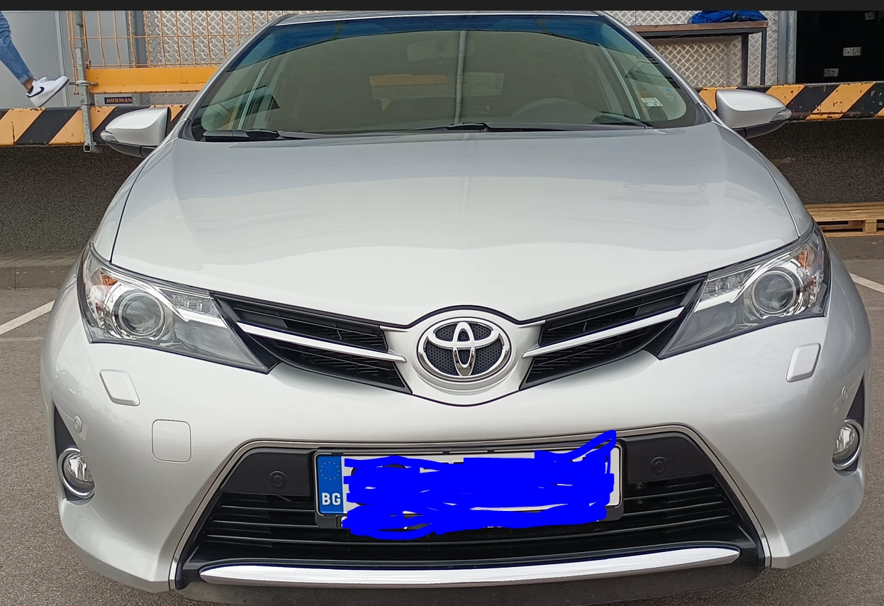 Toyota Auris EXECUTIVE 132 к.с