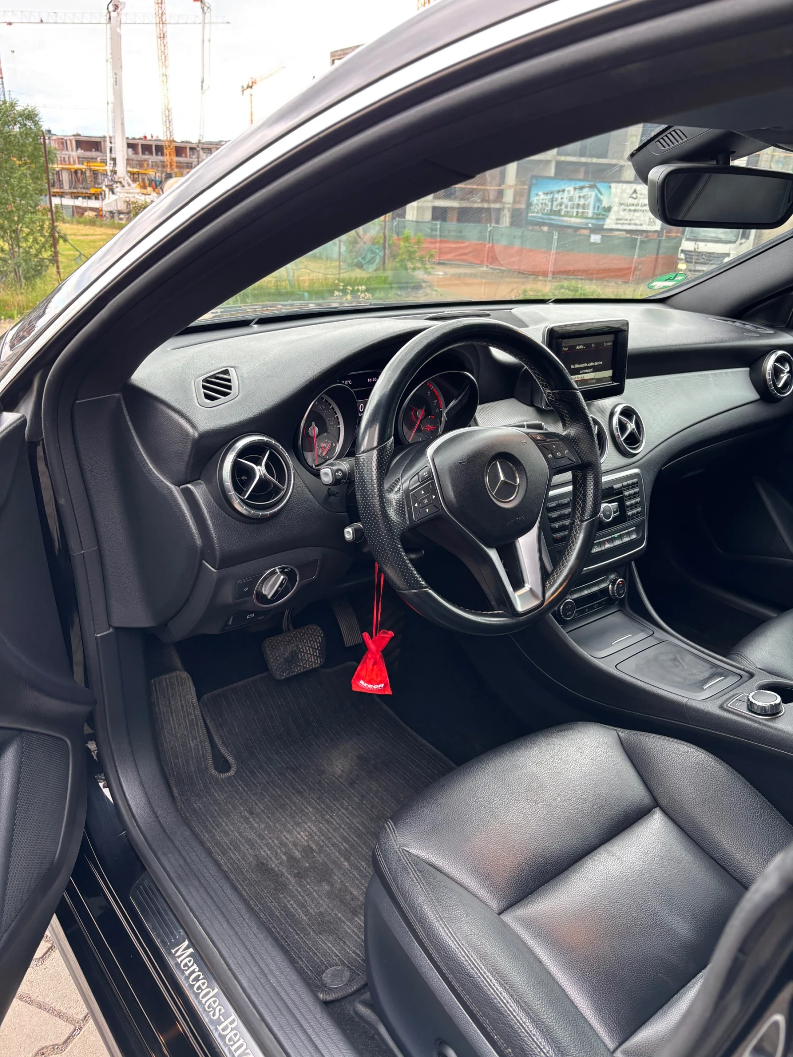 Mercedes-Benz CLA, снимка 9 - Автомобили и джипове - 54654314