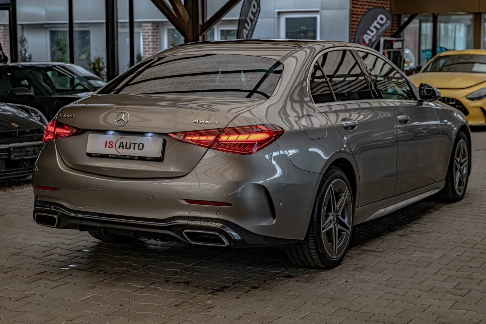 Mercedes-Benz C 400 e/AMG Line/4Matic/Ambient/Камера/MBUX/Панорама, снимка 6 - Автомобили и джипове - 54896731