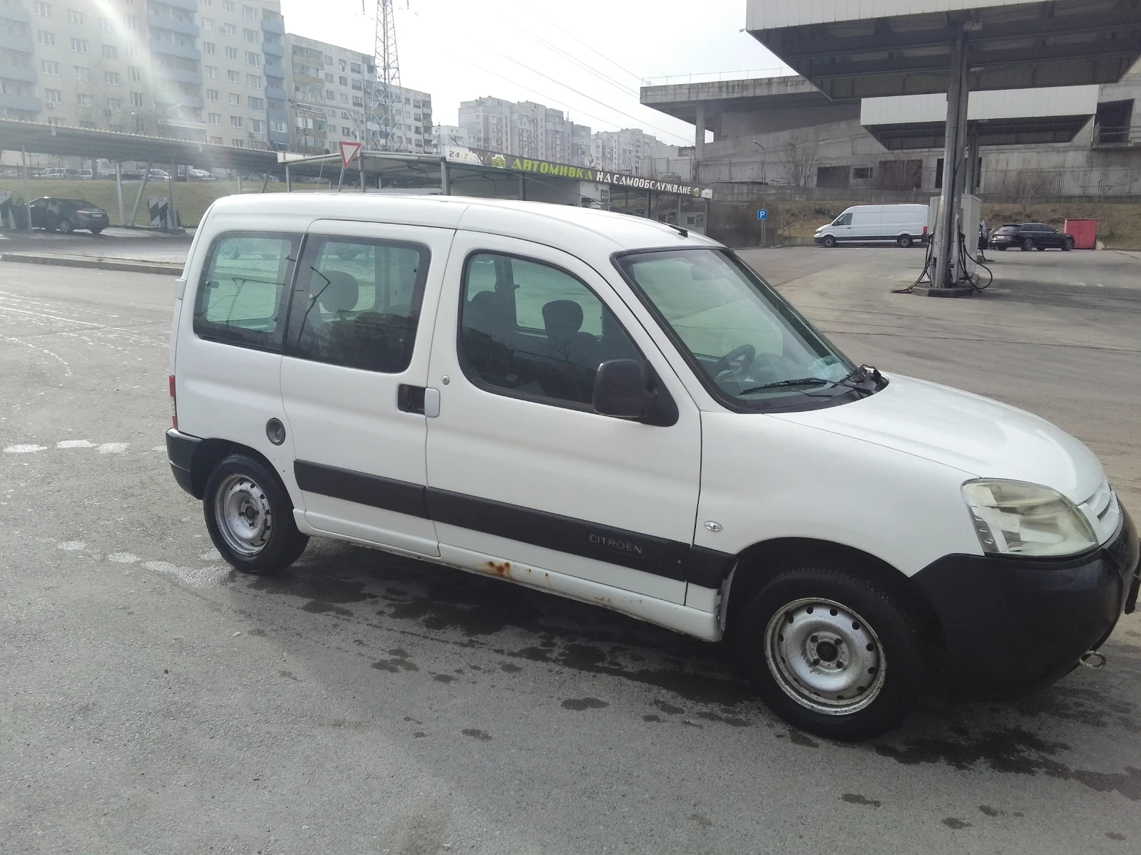 Citroen Berlingo 1.6hdi, снимка 2 - Автомобили и джипове - 54997812