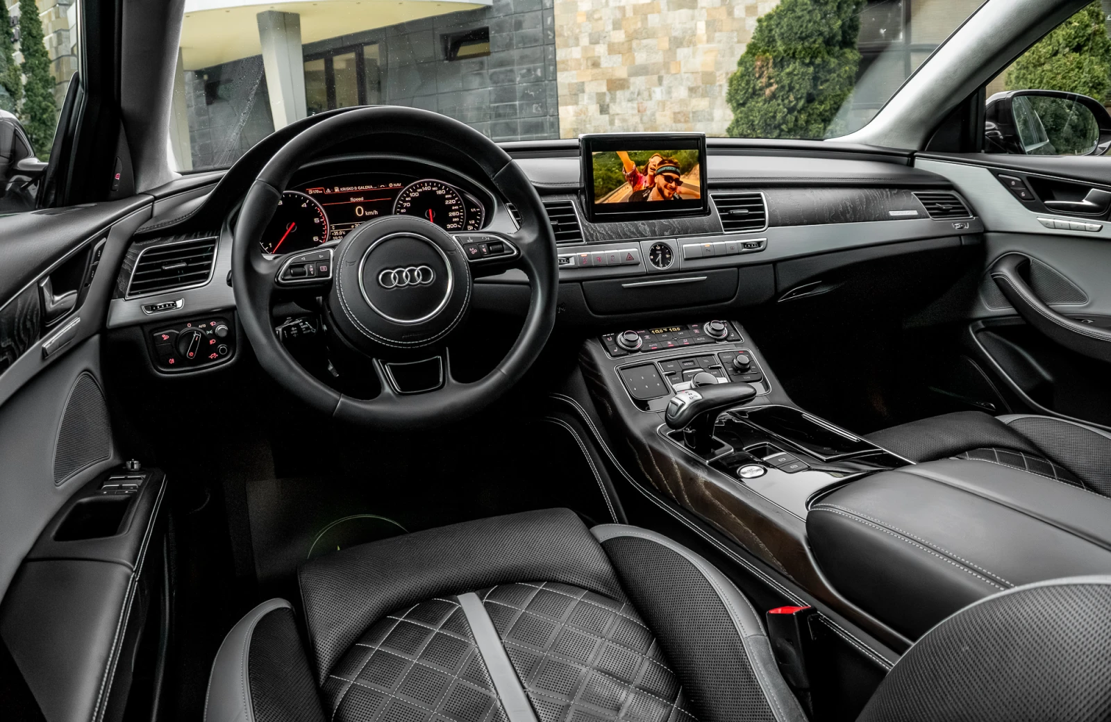 Audi A8 4.2TDI* ABT 430HP* DESIGN SELECTION* 3XTV* FULL, снимка 14 - Автомобили и джипове - 55793800