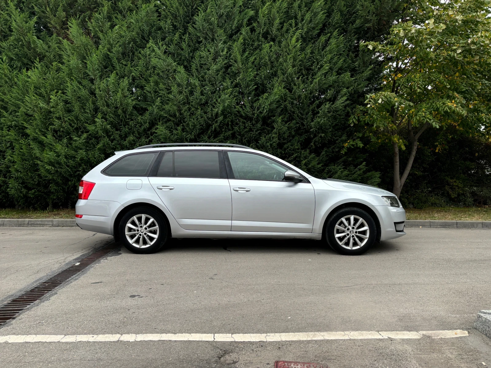 Skoda Octavia 2.0 tdi 150 hp, снимка 4 - Автомобили и джипове - 55881031