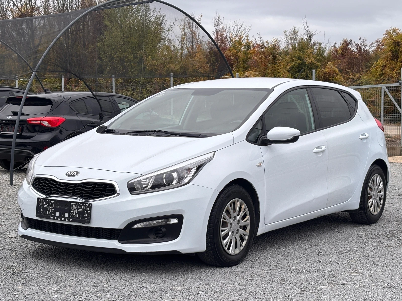 Kia Ceed 1.6 CRDI 110ps, снимка 8 - Автомобили и джипове - 56473467