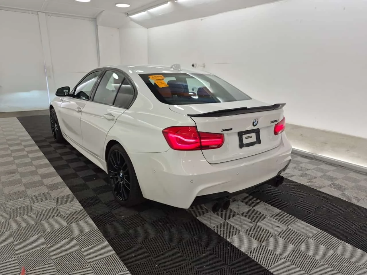 BMW 330 * 330I XDRIVE * � ����� * CARFAX *  | Mobile.bg � ����������� 4
