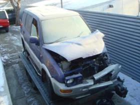 Nissan Terrano 2.4 i, снимка 3