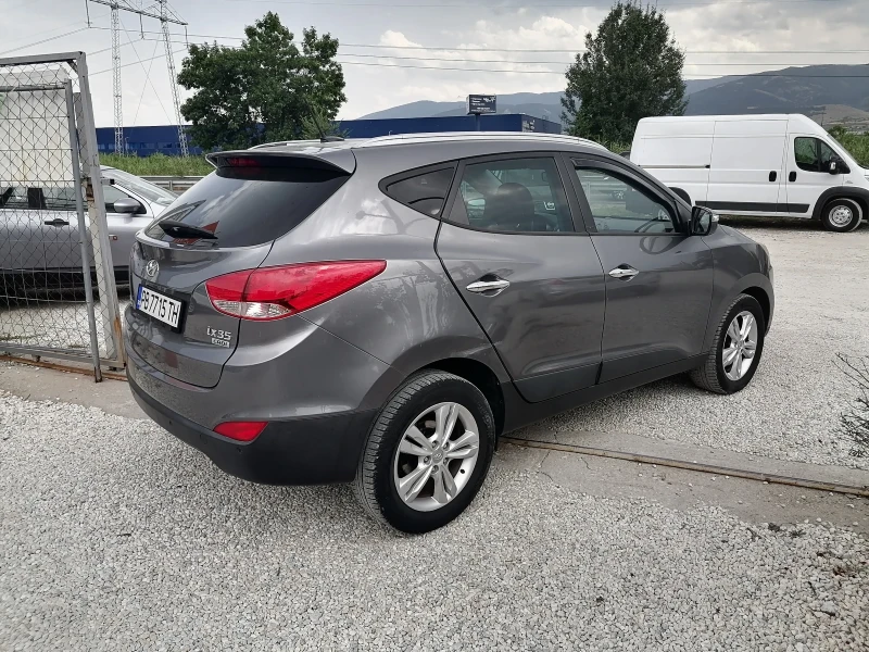 Hyundai IX35, снимка 7 - Автомобили и джипове - 47292120