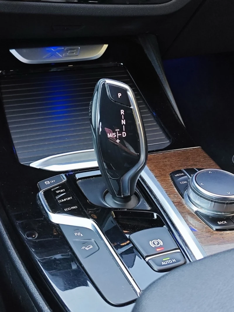 BMW X3 2.0i, 4x4, снимка 10 - Автомобили и джипове - 52128725