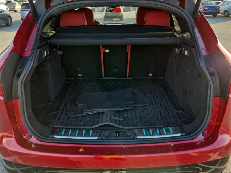 Jaguar F-PACE S 3.0* HeadUp* Обдух* 360* Distronic* Пано, снимка 12 - Автомобили и джипове - 52390737