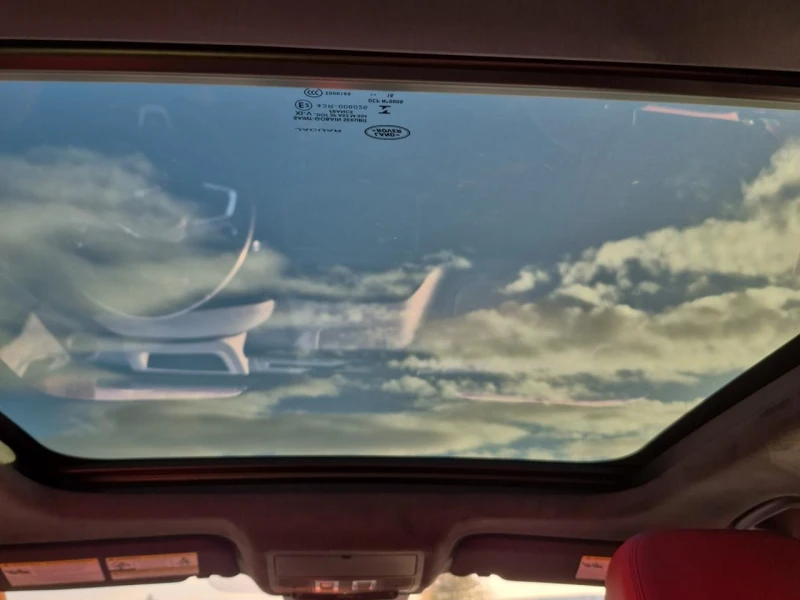 Jaguar F-PACE S 3.0* HeadUp* Обдух* 360* Distronic* Пано, снимка 10 - Автомобили и джипове - 52390737