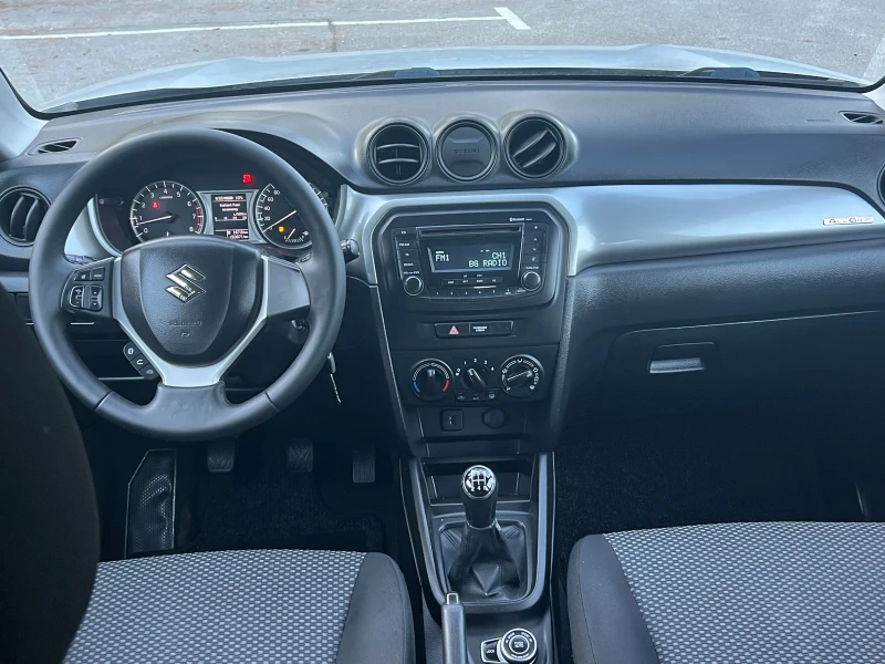 Suzuki Vitara 1.6 4x4 ALLGRIP, снимка 8 - Автомобили и джипове - 52420038
