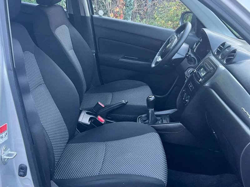 Suzuki Vitara 1.6 4x4 ALLGRIP, снимка 12 - Автомобили и джипове - 52420038