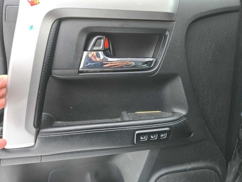 Toyota 4runner * SR5 * CARFAX * БЕЗ ПЪРВОНАЧАЛНА ВНОСКА, снимка 13 - Автомобили и джипове - 53085983