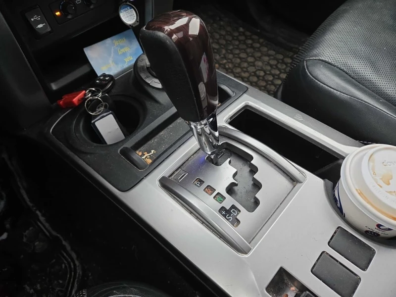 Toyota 4runner * SR5 * CARFAX * БЕЗ ПЪРВОНАЧАЛНА ВНОСКА, снимка 10 - Автомобили и джипове - 53085983