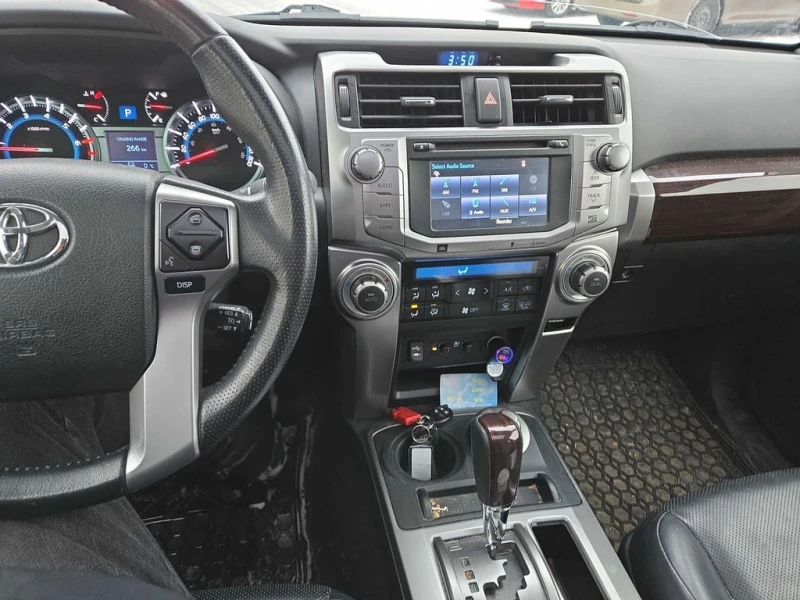 Toyota 4runner * SR5 * CARFAX * БЕЗ ПЪРВОНАЧАЛНА ВНОСКА, снимка 9 - Автомобили и джипове - 53085983