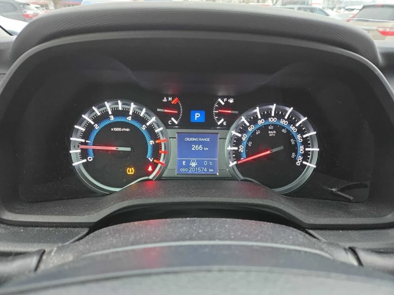 Toyota 4runner * SR5 * CARFAX * БЕЗ ПЪРВОНАЧАЛНА ВНОСКА, снимка 8 - Автомобили и джипове - 53085983