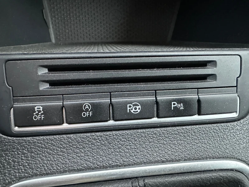 VW Tiguan 2.0-TDI-110k.c, снимка 11 - Автомобили и джипове - 53517677