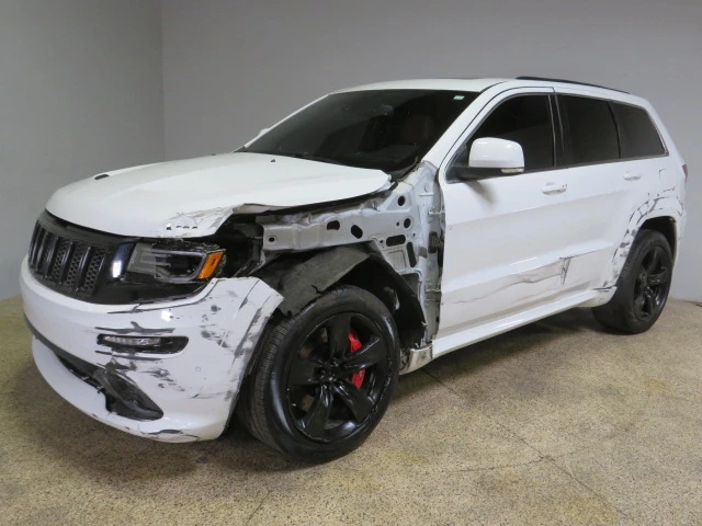 Jeep Grand cherokee  SRT | CARFAX!, снимка 2 - Автомобили и джипове - 48180748