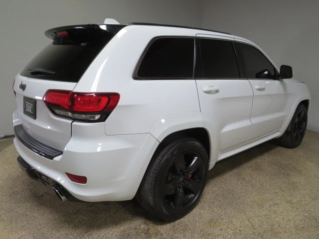 Jeep Grand cherokee  SRT | CARFAX!, снимка 4 - Автомобили и джипове - 48180748