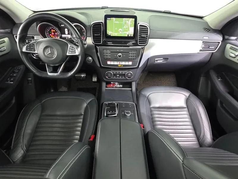 Mercedes-Benz GLE 350 D 4MATIC, снимка 7 - Автомобили и джипове - 55562876