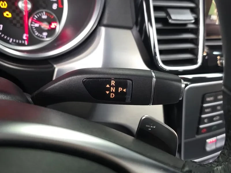 Mercedes-Benz GLE 350 D 4MATIC, снимка 9 - Автомобили и джипове - 55562876
