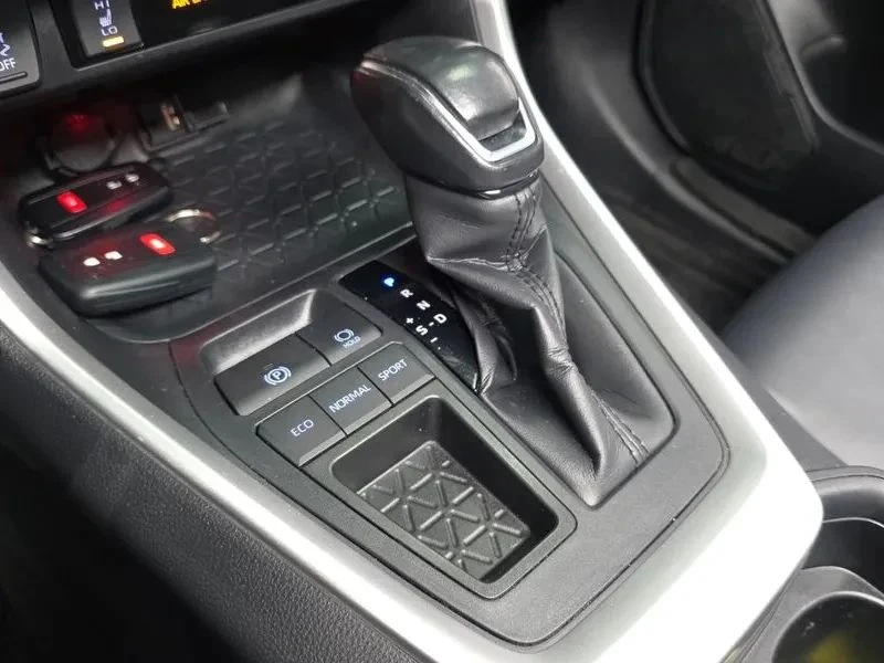 Toyota Rav4, снимка 9 - Автомобили и джипове - 56685201