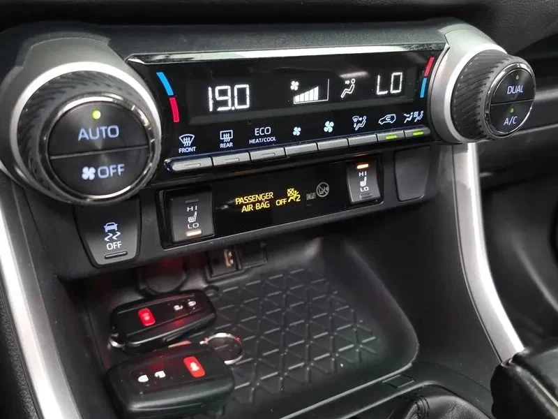 Toyota Rav4, снимка 16 - Автомобили и джипове - 56685201