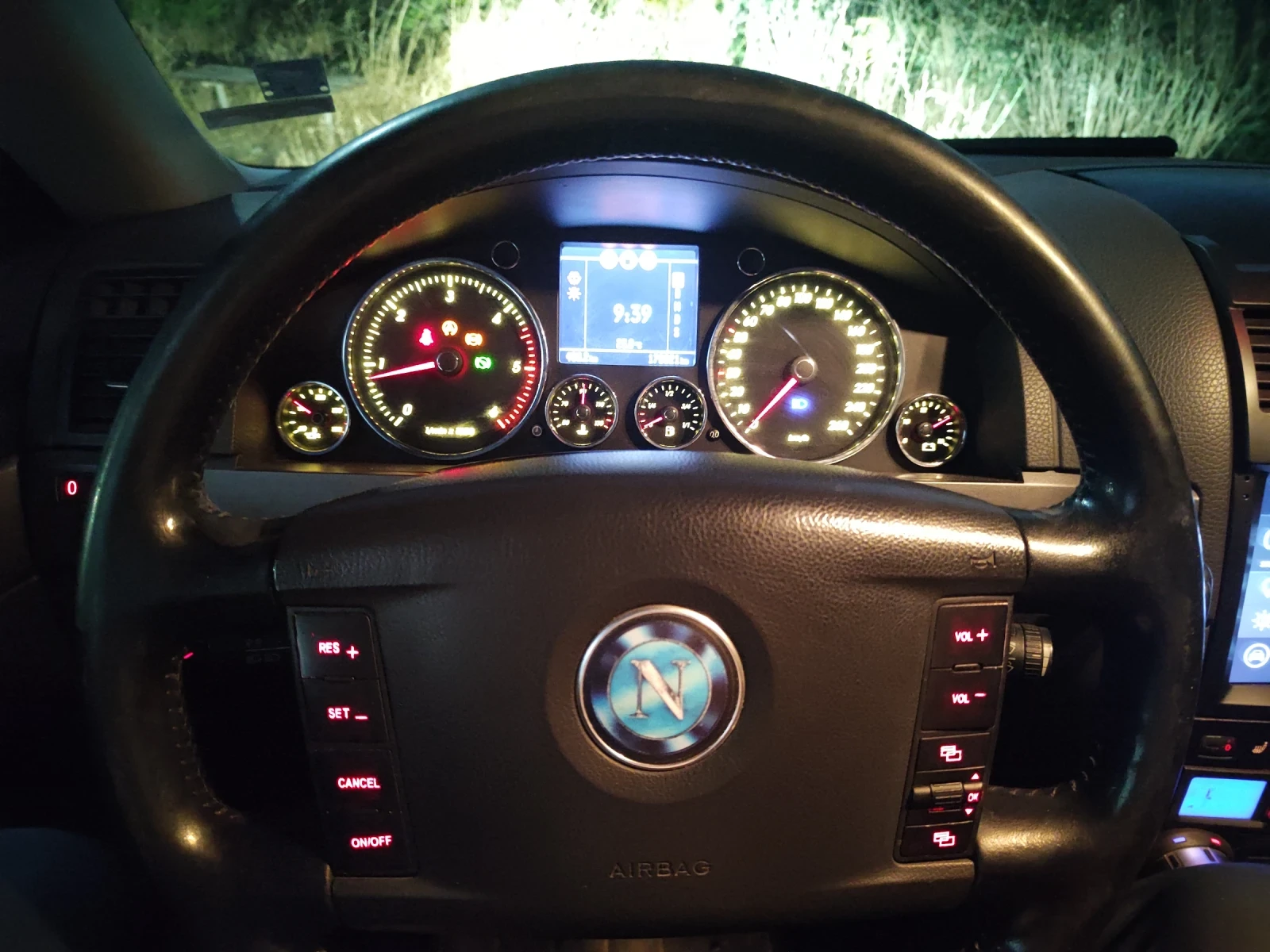 VW Touareg 2.5 R5 - изображение 6
