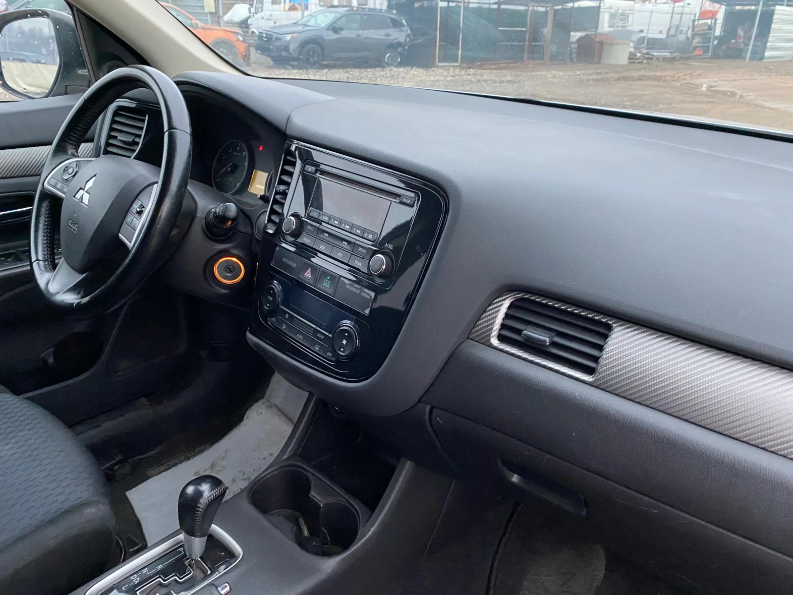Mitsubishi Outlander 2.4i* автоматик* 4х4*  - изображение 9