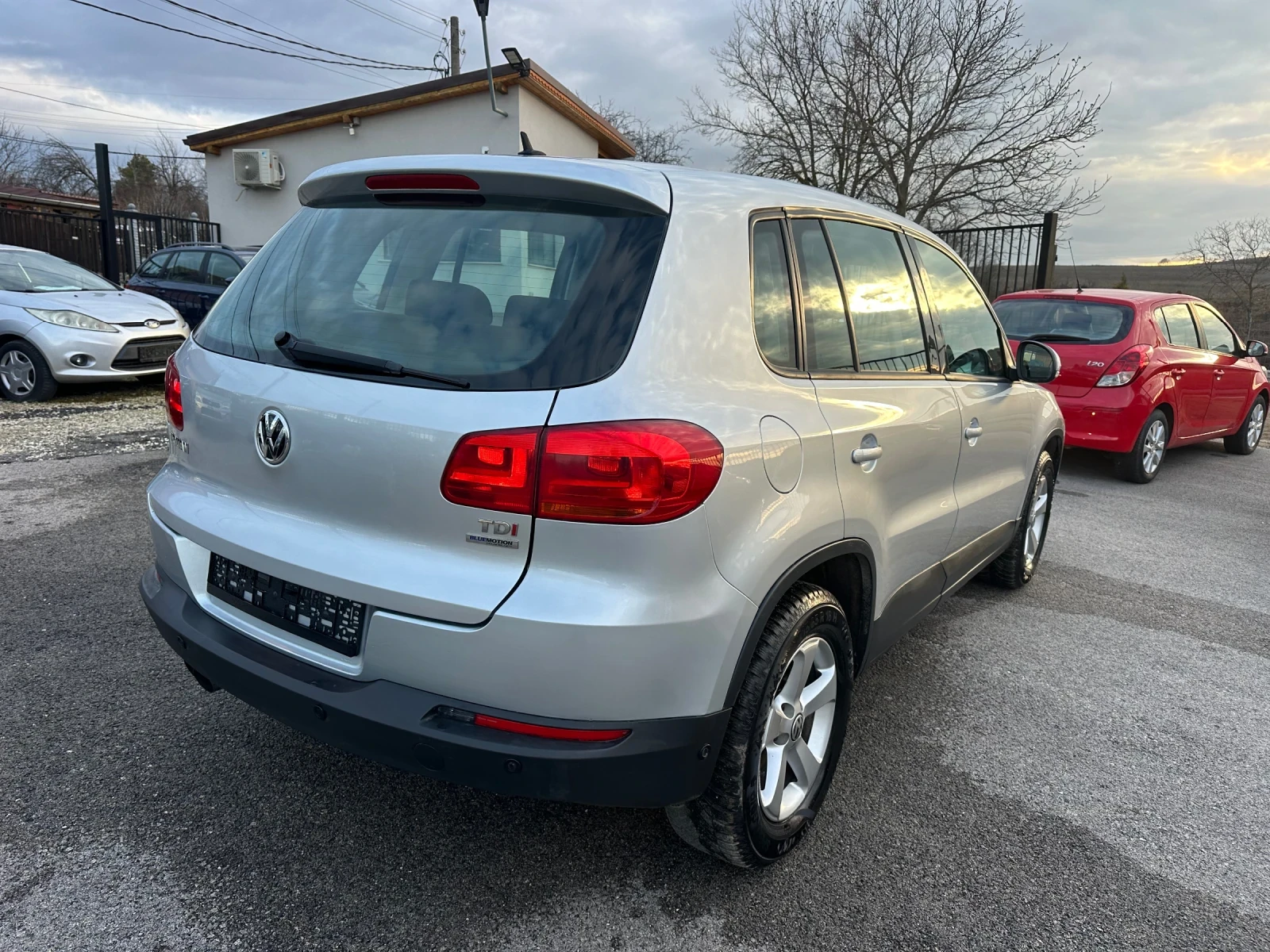 VW Tiguan 2.0-TDI-110k.c | Mobile.bg � ����������� 4