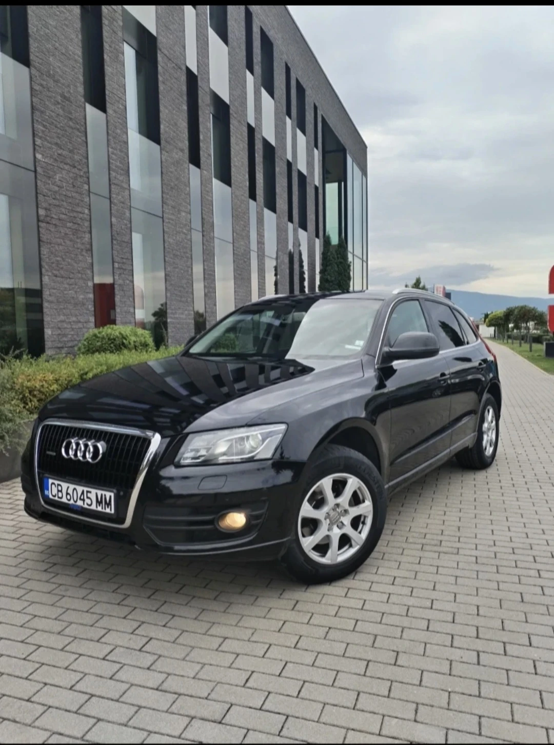 Audi Q5 2.0  170 kc дизел, снимка 6 - Автомобили и джипове - 53742498