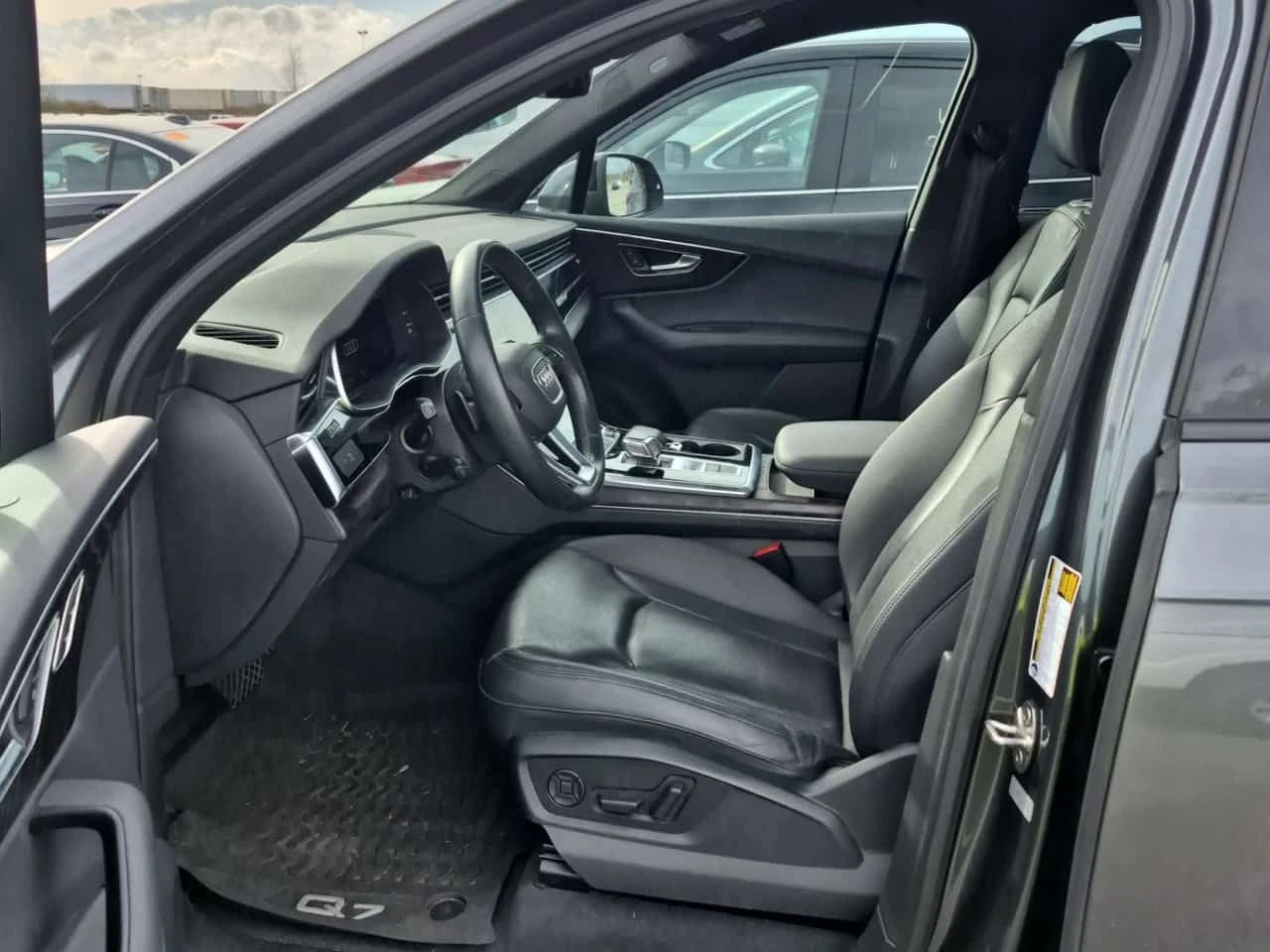 Audi Q7 PROGRESSIV PANO | 360 | ПОДГРЕВИ | ОБДУХВАНЕ, снимка 5 - Автомобили и джипове - 53968223