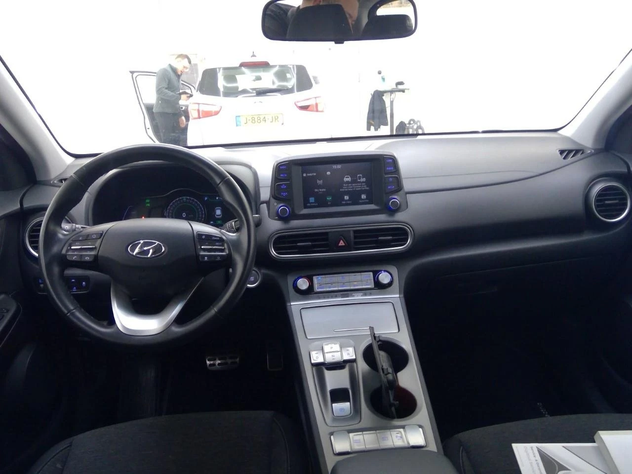 Hyundai Kona  Electric 64 kWh | Premium , снимка 8 - Автомобили и джипове - 54573908