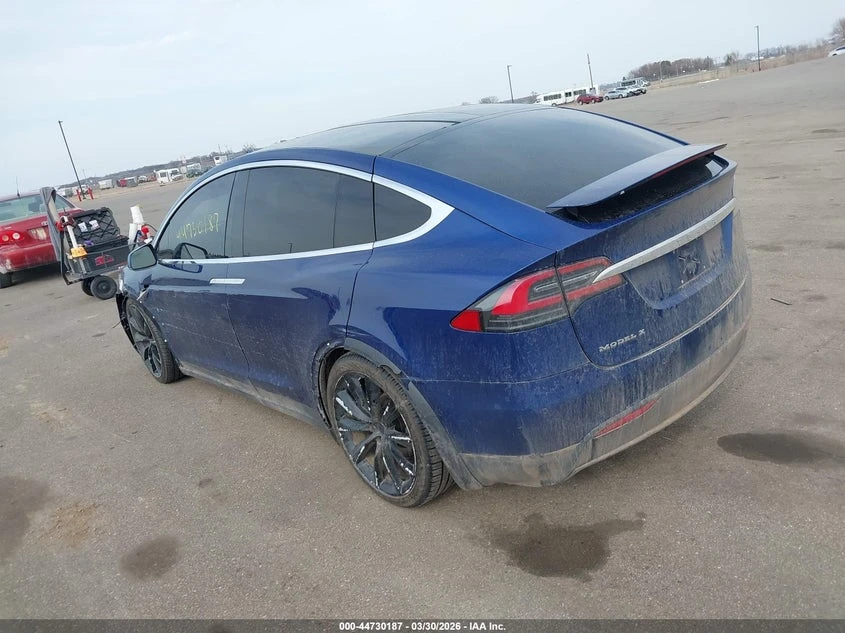 Tesla Model X, снимка 3 - Автомобили и джипове - 54672793