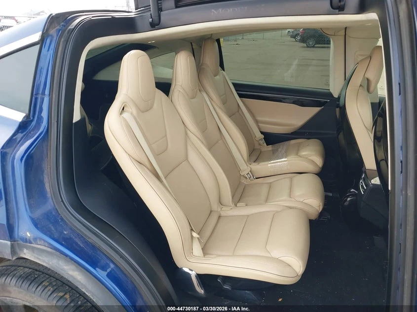 Tesla Model X, снимка 8 - Автомобили и джипове - 54672793