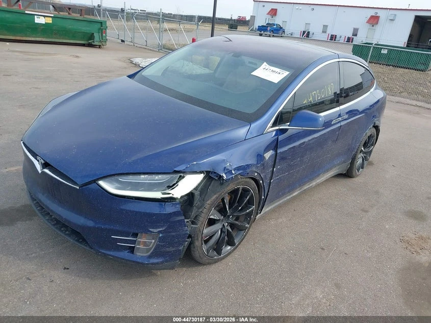 Tesla Model X, снимка 2 - Автомобили и джипове - 54672793