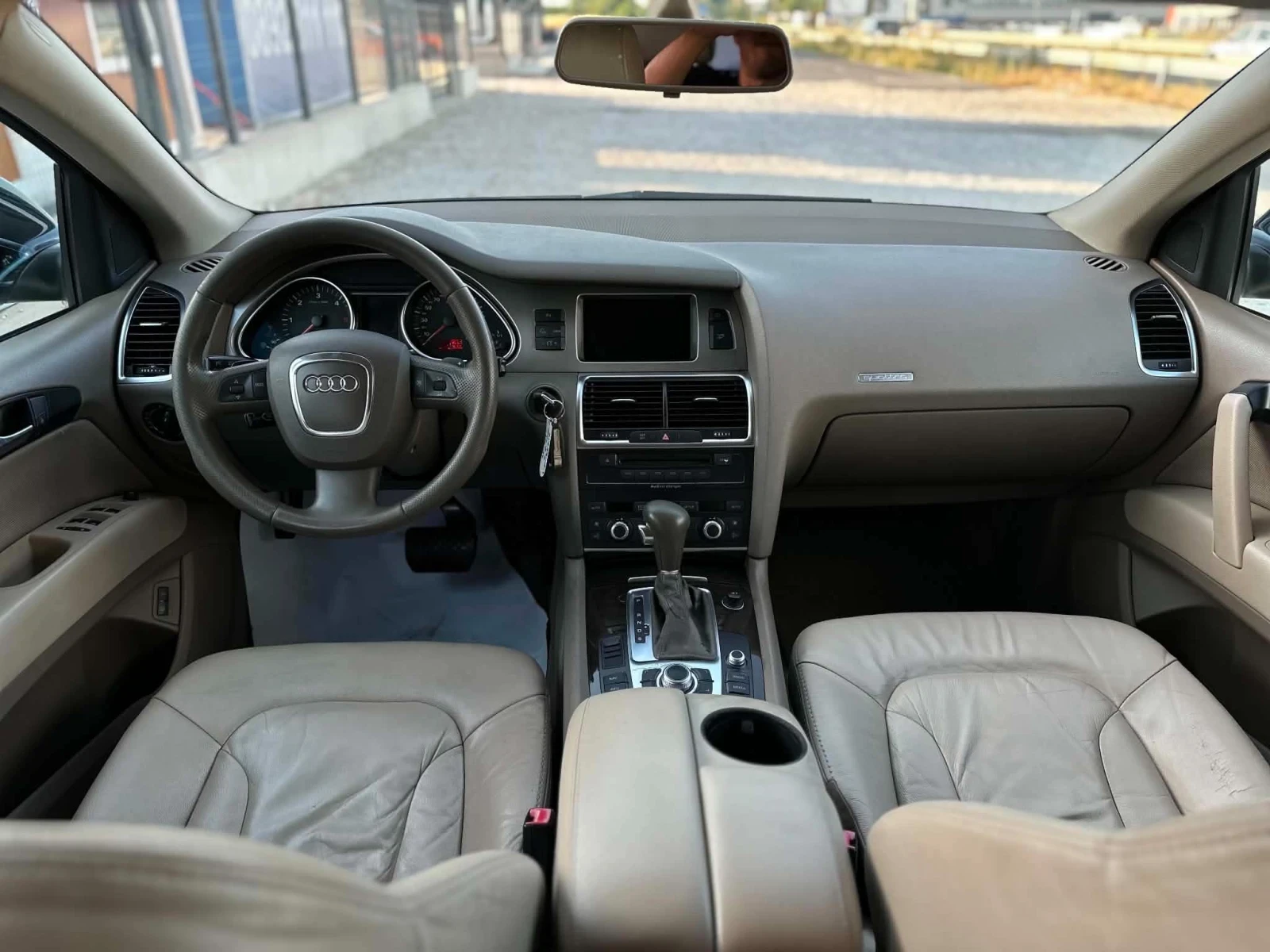 Audi Q7 Audi Q7 3000 TDI 7 местна, снимка 9 - Автомобили и джипове - 55093453