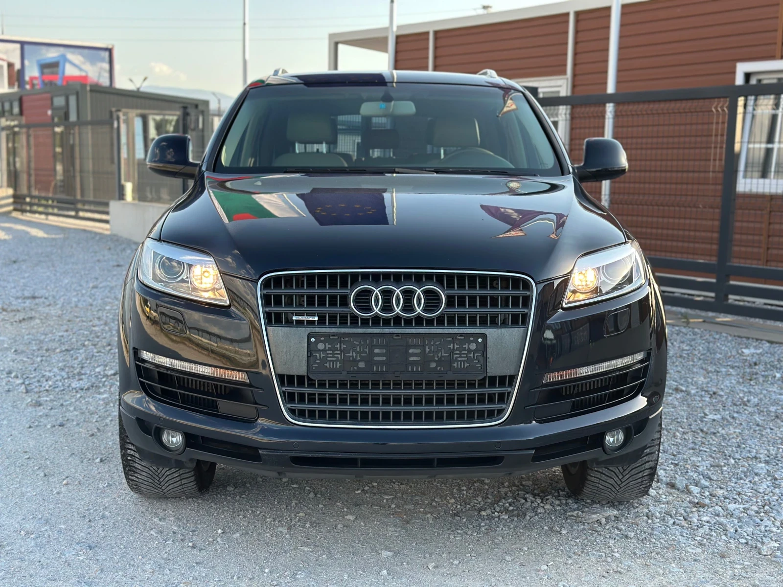 Audi Q7 Audi Q7 3000 TDI 7 местна, снимка 3 - Автомобили и джипове - 55093453