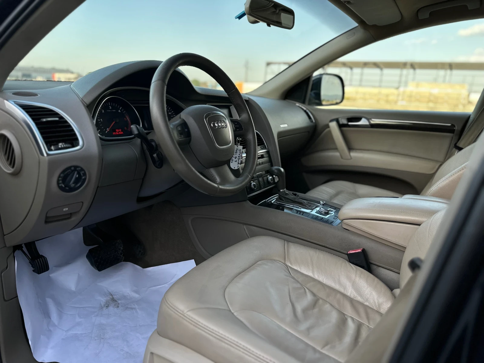 Audi Q7 Audi Q7 3000 TDI 7 местна, снимка 10 - Автомобили и джипове - 55093453