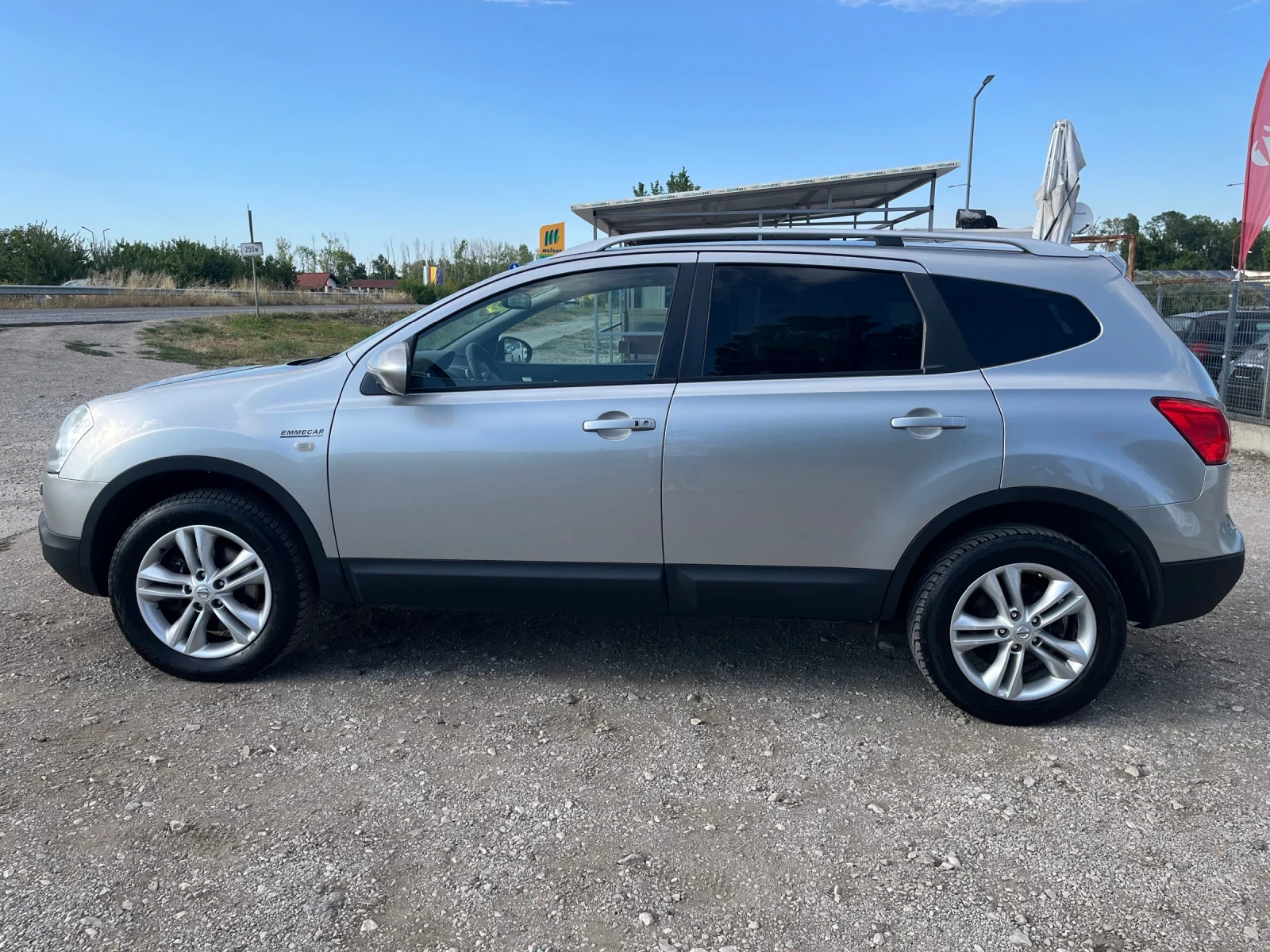 Nissan Qashqai 2.0DCI-4x4-7m.PANO-ITALIA, снимка 12 - Автомобили и джипове - 55469754