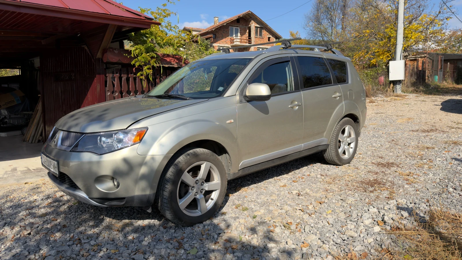 Mitsubishi Outlander 2.0D/4x4, снимка 3 - Автомобили и джипове - 56651767