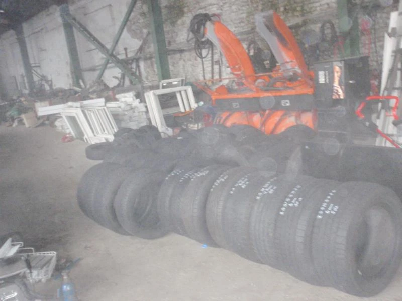 Гуми Всесезонни 215/65R16, снимка 14 - Гуми и джанти - 9108514