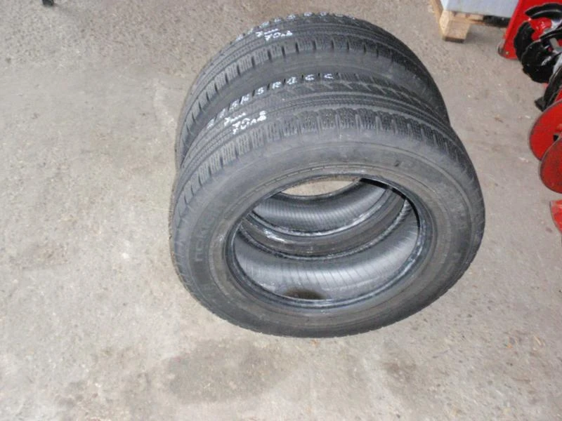 Гуми Всесезонни 215/65R16, снимка 4 - Гуми и джанти - 9108514