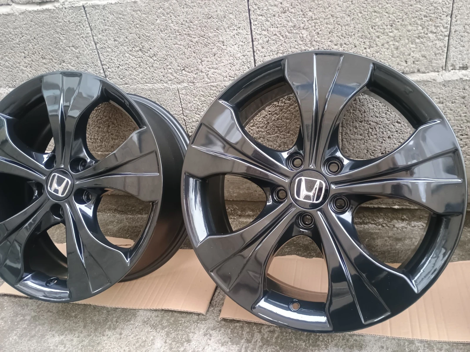 Джанти за Honda Cr-v, снимка 2 - Гуми и джанти - 56303657