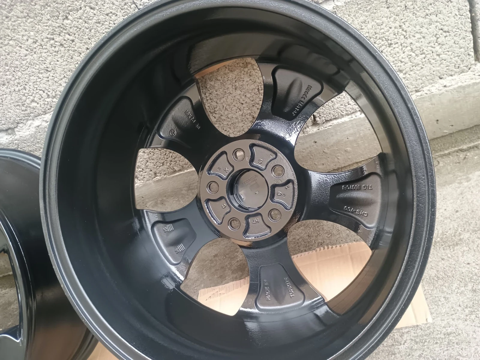 Джанти за Honda Cr-v, снимка 4 - Гуми и джанти - 56303657