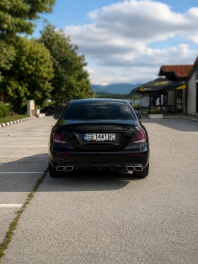 Mercedes-Benz E 220 AMG, снимка 5