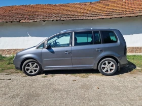 Обява за продажба на VW Touran 1.6i ~4 200 лв. - изображение 1