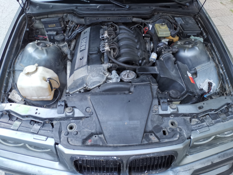 BMW 320 320I газ, снимка 5 - Автомобили и джипове - 45999702