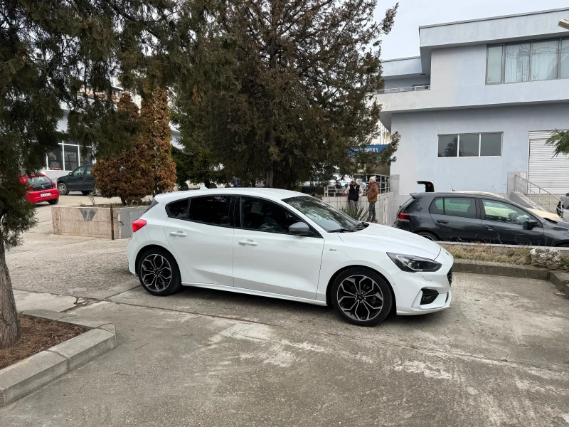 Ford Focus ST Line, снимка 4 - Автомобили и джипове - 48672539